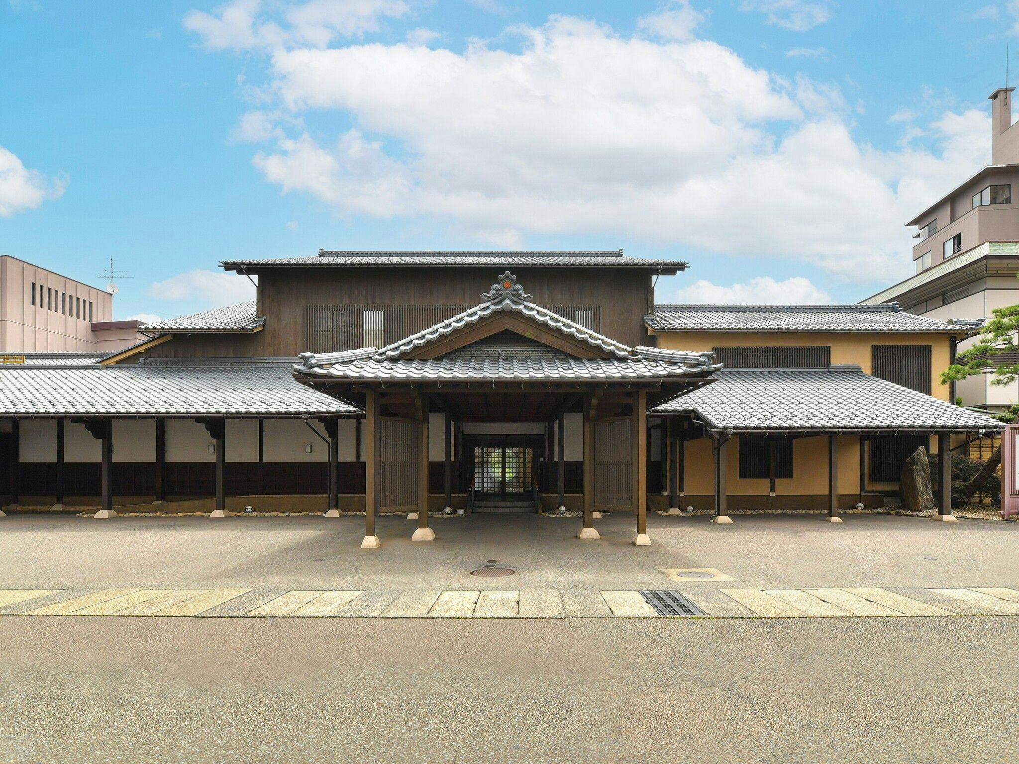 伝統旅館のぬくもり 灰屋