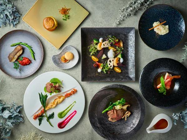 <12/28~1/2限定>【フランス料理コース】美しさと独創性、おいしさを備えた“legumes”