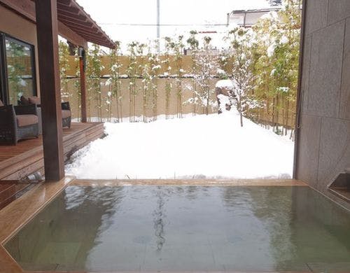 雪見風呂