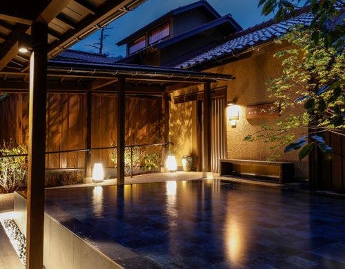 離れ湯「八雲」外観