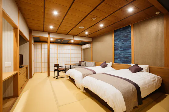 Gedung Utama Tipe Kamar Jepang dengan Tempat Tidur 2