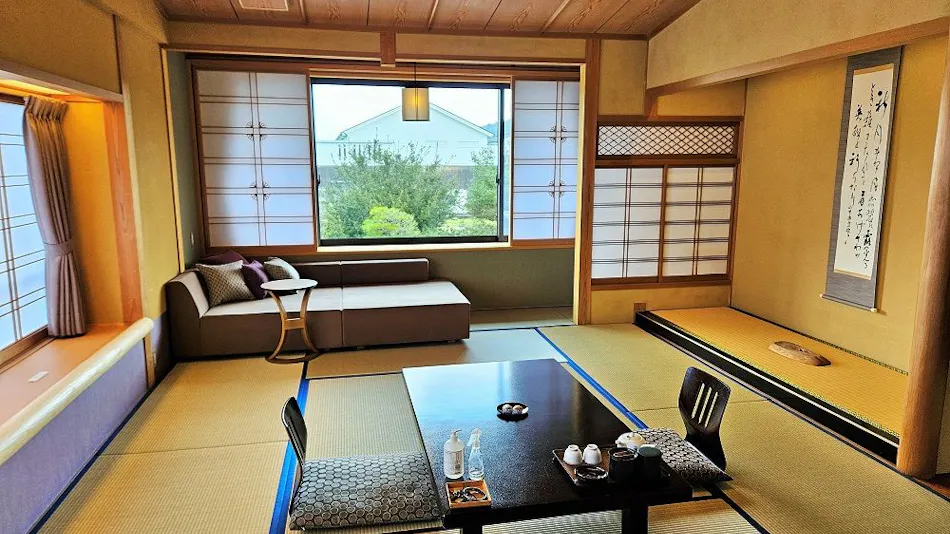 Saginoyu Inn