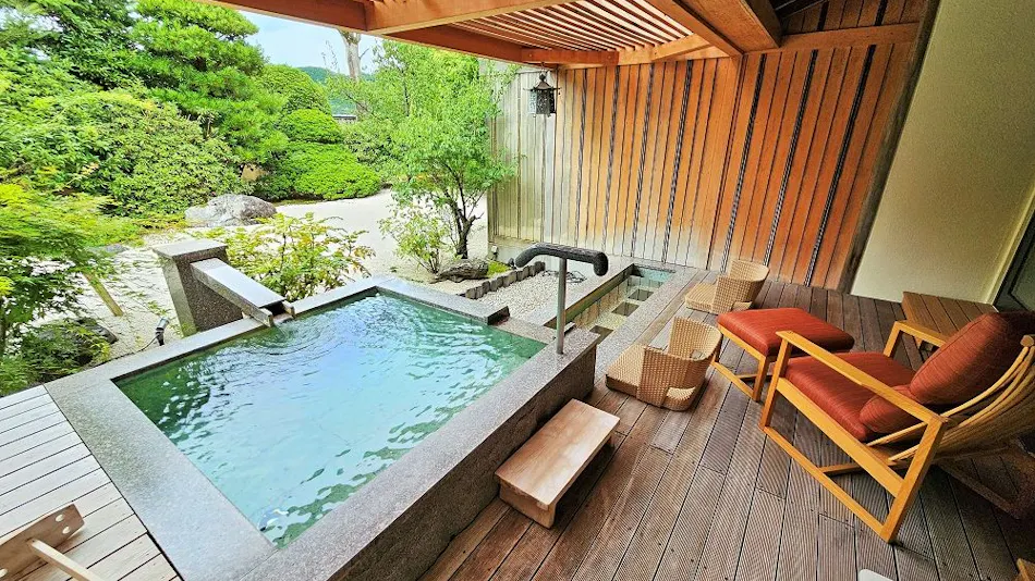 Saginoyu Inn