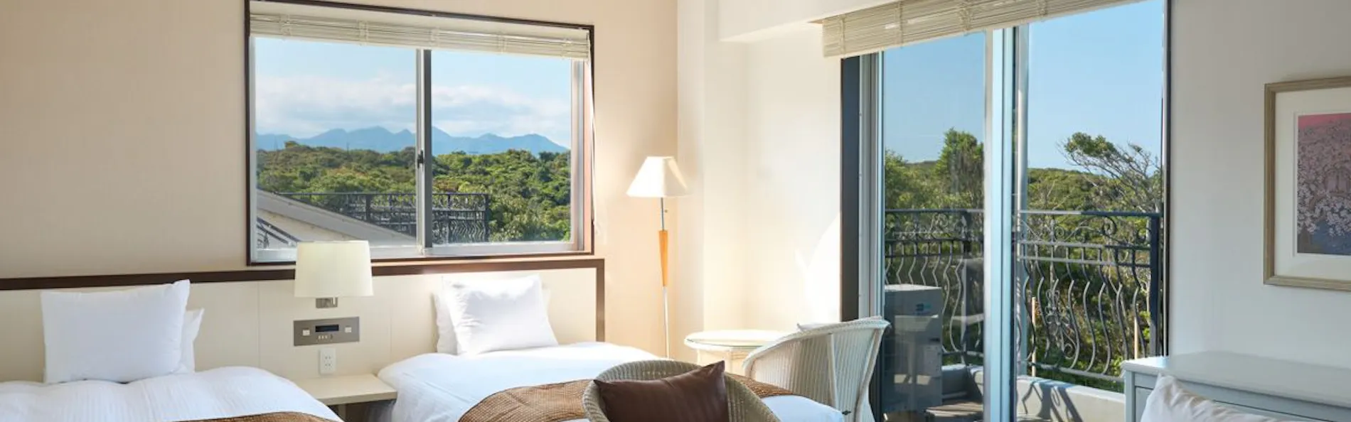 HOTEL HOLISTIC RESORT
