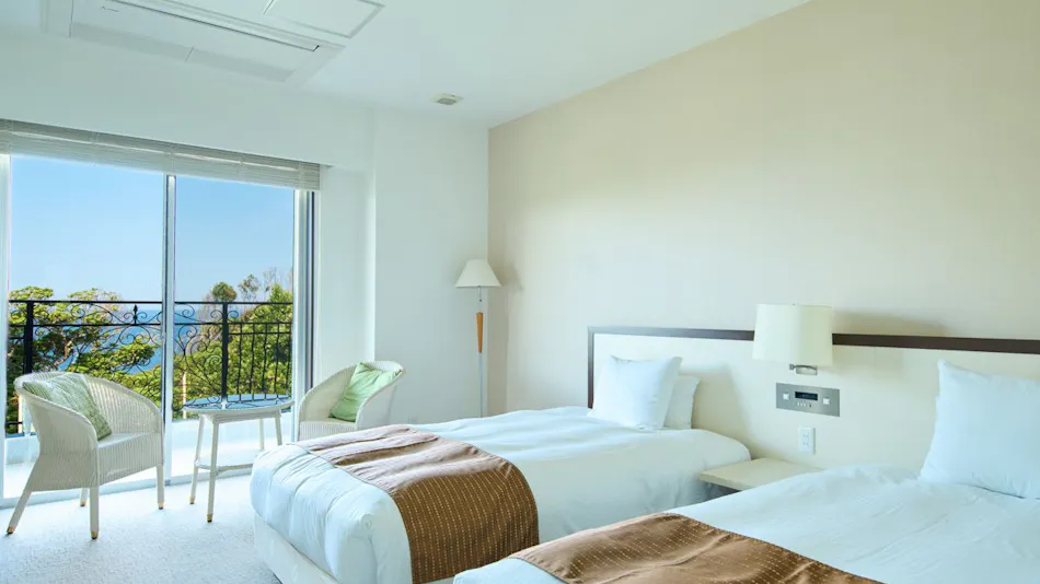 HOTEL HOLISTIC RESORT
