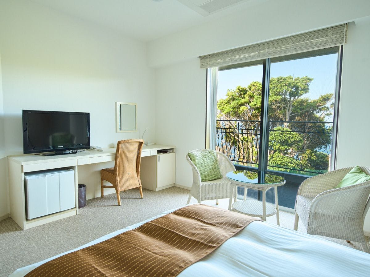 HOTEL HOLISTIC RESORT