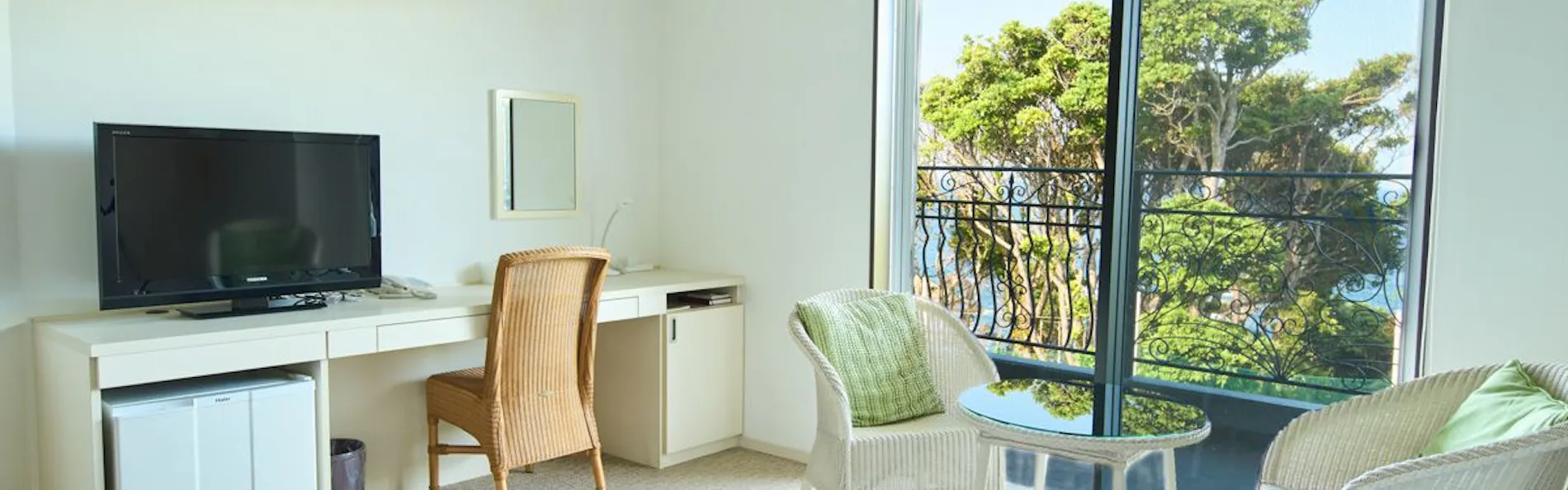 HOTEL HOLISTIC RESORT