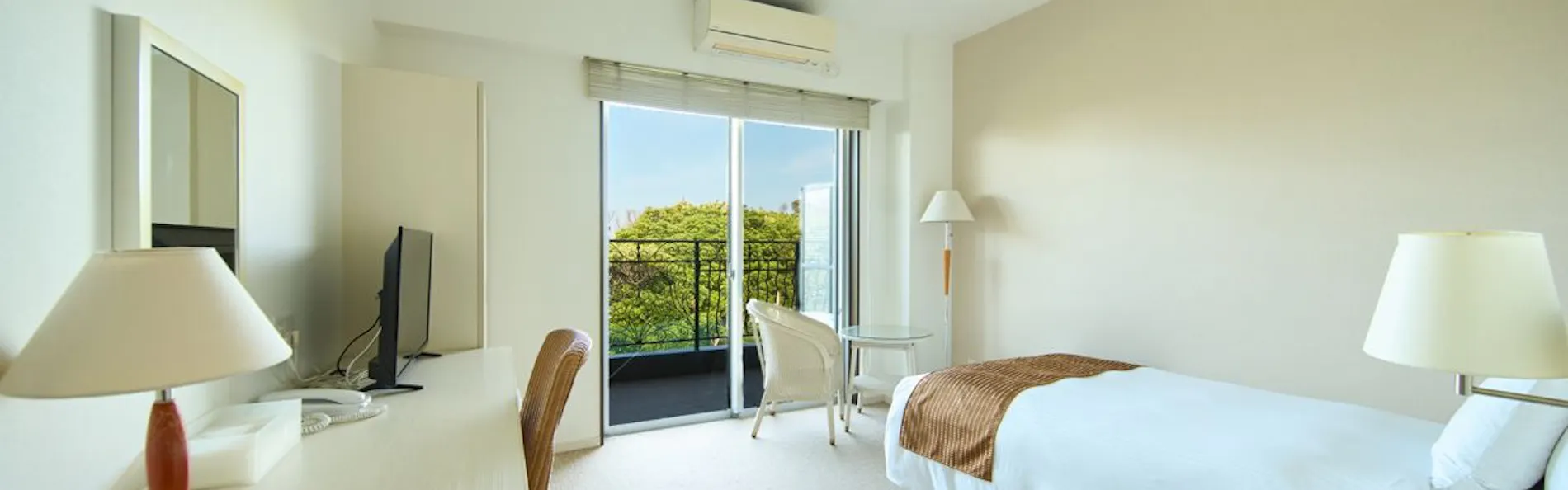HOTEL HOLISTIC RESORT