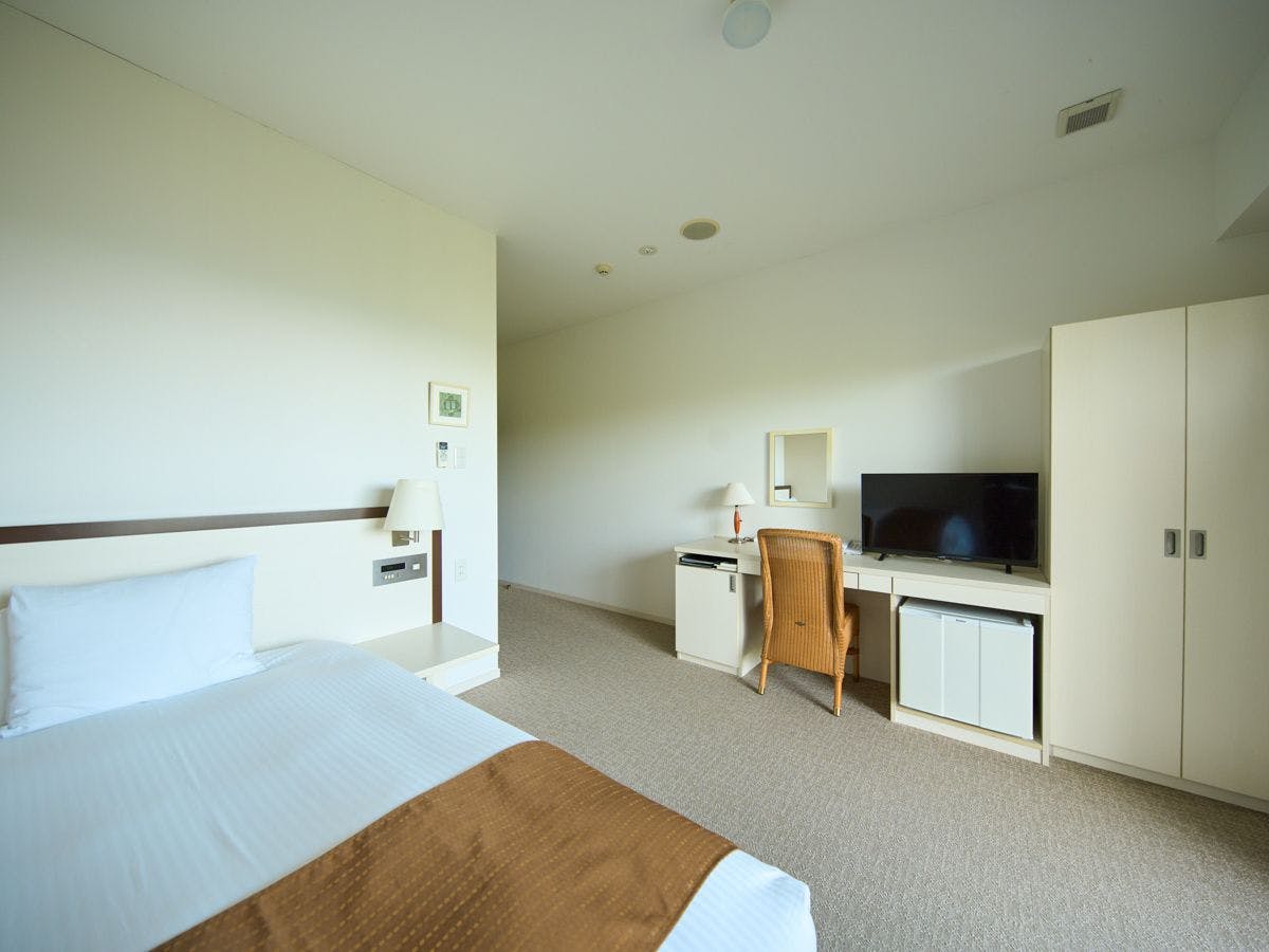 HOTEL HOLISTIC RESORT