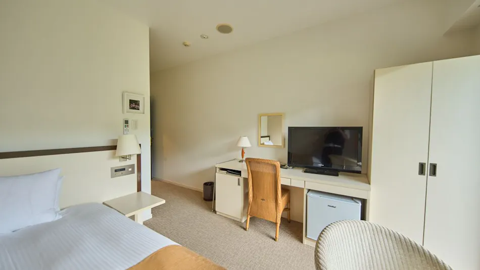 HOTEL HOLISTIC RESORT