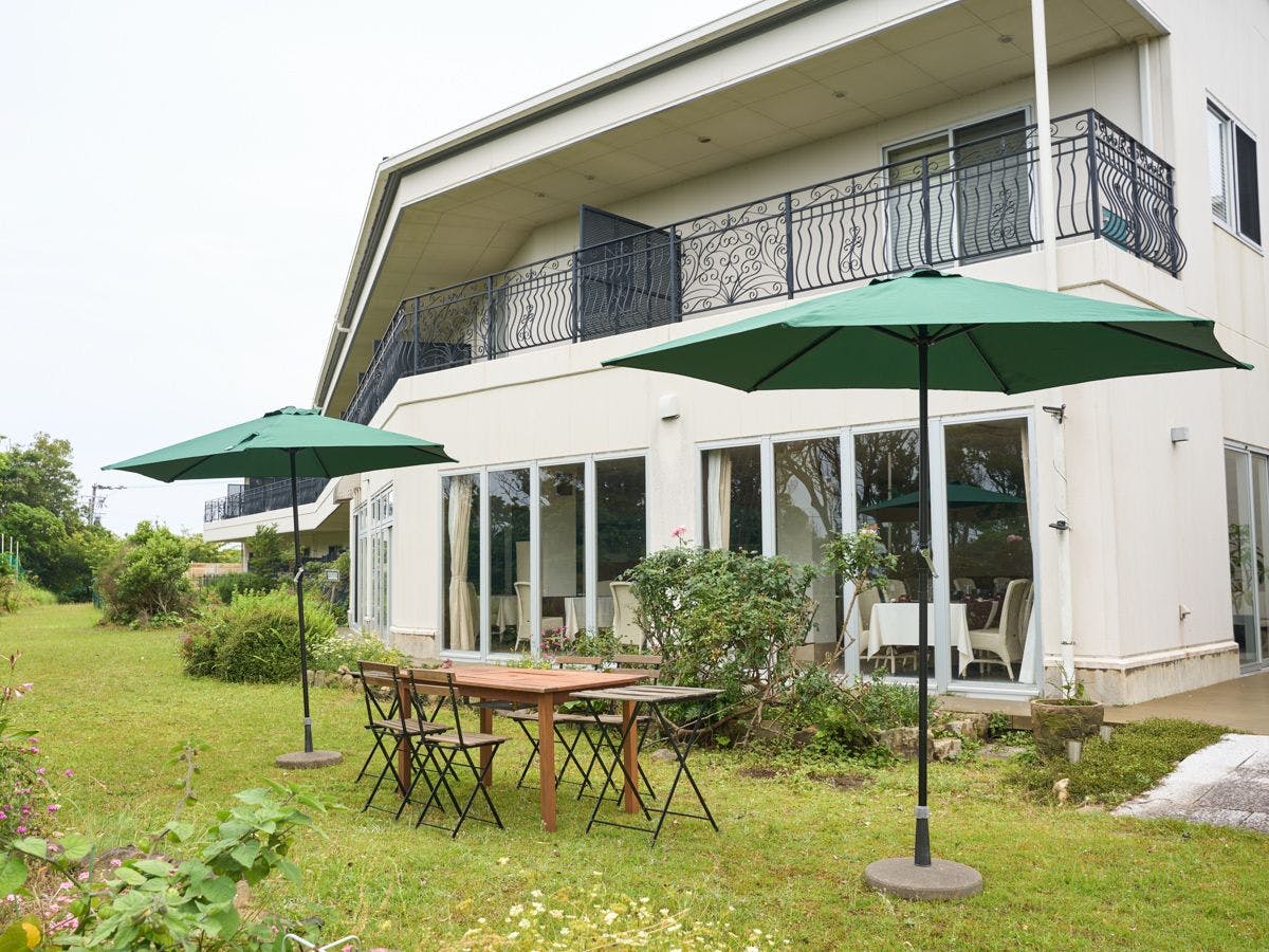 HOTEL HOLISTIC RESORT