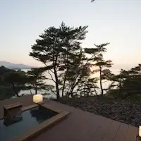 วิลล่าพาโนรามาพร้อมอ่างอาบน้ำกลางแจ้ง