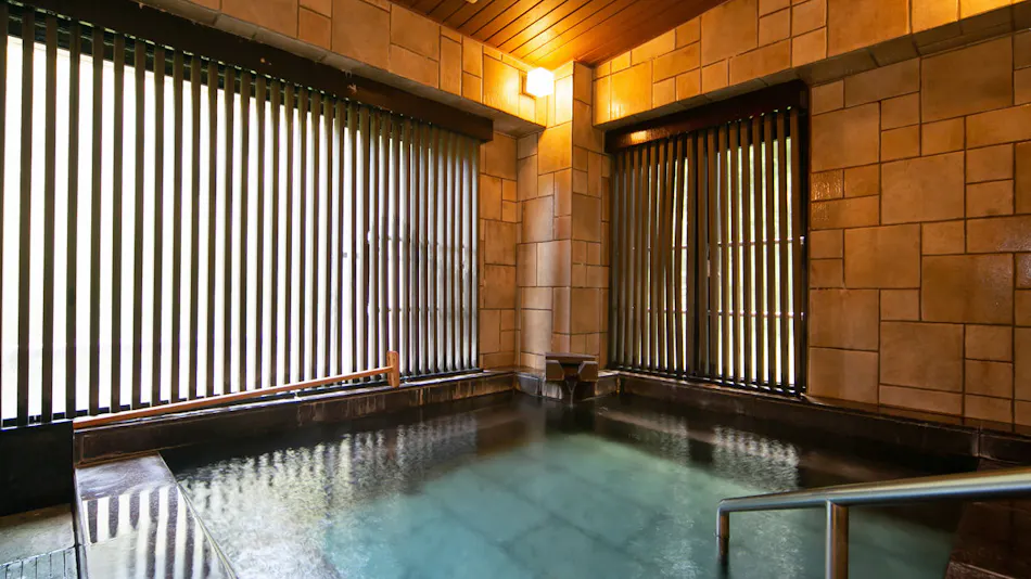 Hakone Nanase (Formerly Manatei Hakone)