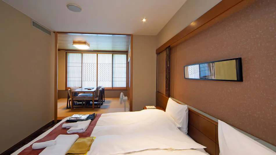 Hakone Nanase (Formerly Manatei Hakone)