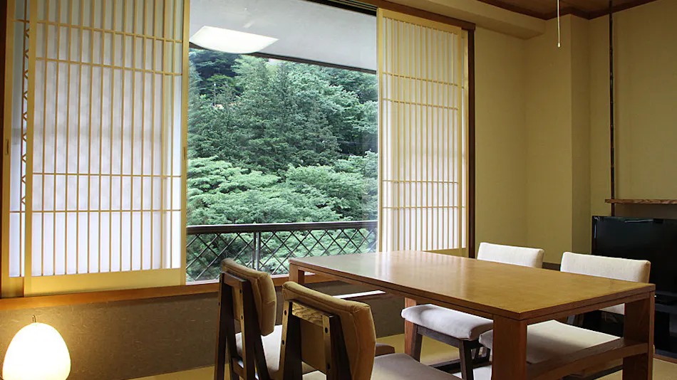 Hakone Nanase (Formerly Manatei Hakone)