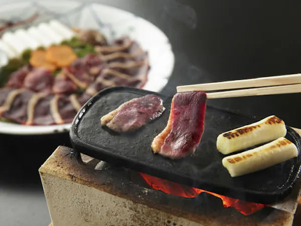 【冬のおすすめ鴨料理】鉄板で焼く絶品野鴨を堪能 【ジビエ】