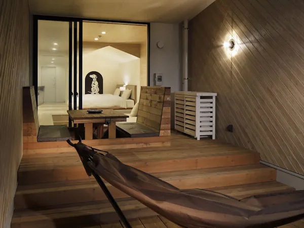 BARK LODGE/บาร์คลอดจ์