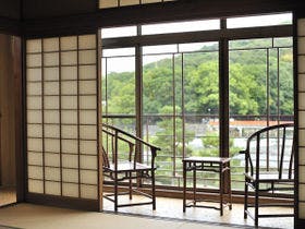 全室宇治川一望の宿　料亭　花やしき浮舟園