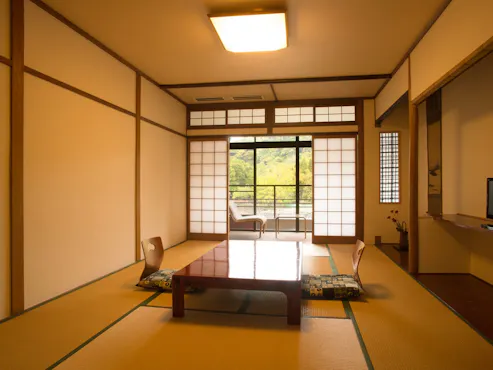 Tipe kamar gaya Jepang 10 tatami (contoh)