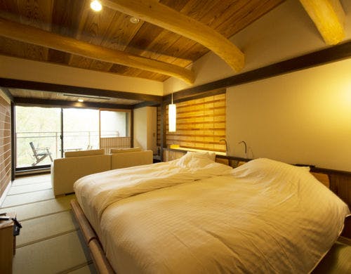 311海老根（えびね）ベッドルーム