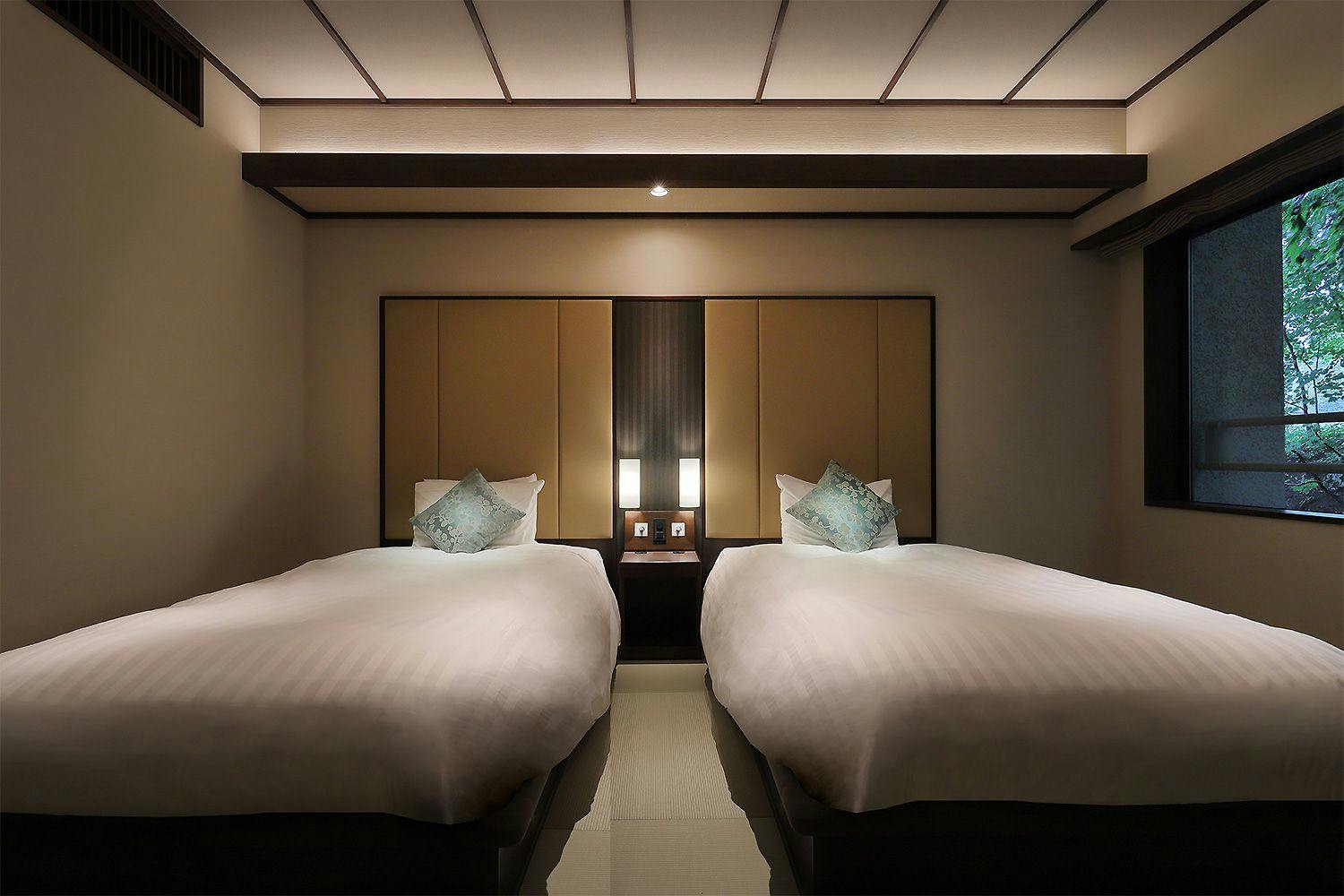 【デラックスツイン】