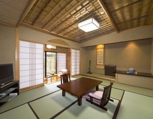 東棟1階【彩ノ花】客室