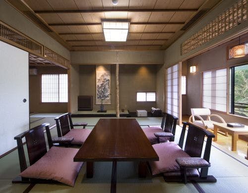 心里次の間ベッド