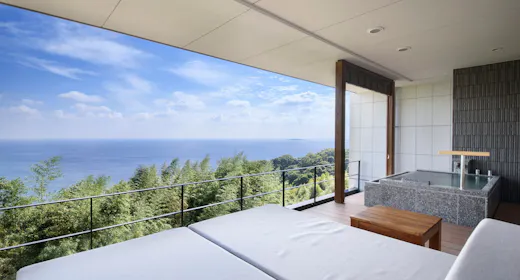 ATAMI せかいえ