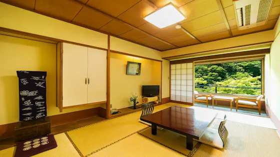 ห้องสไตล์ญี่ปุ่น 8 เสื่อทาทามิ ฝั่งหุบเขา