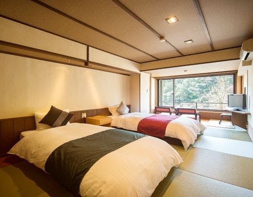 和洋室10畳ベッドタイプ