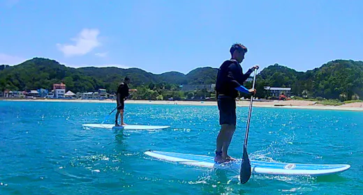 【SUP 1日レンタル付き】 マリンスポーツをエメラルドグリーンの ビーチで! 夕食フレンチ!