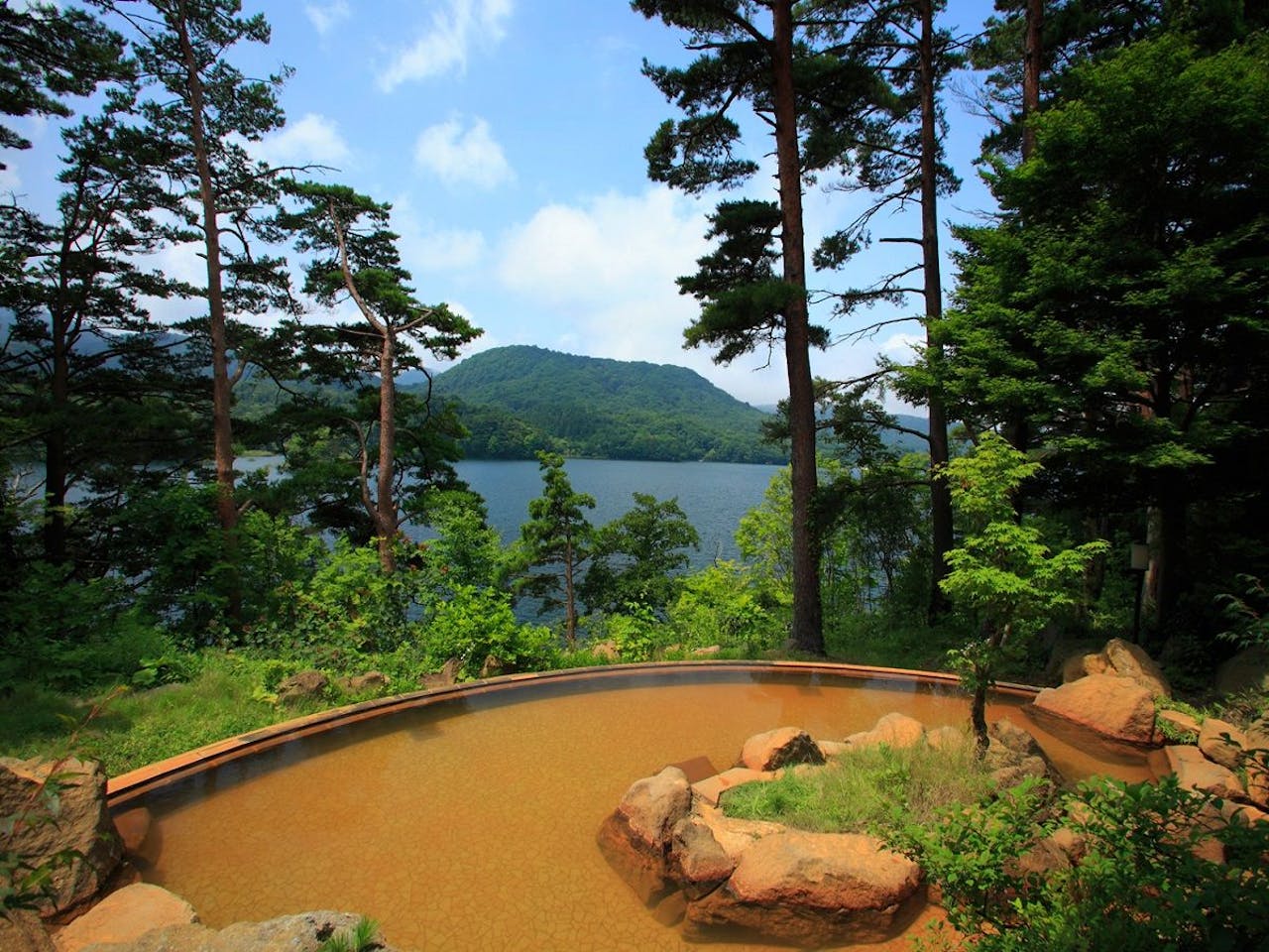 桧原湖一望の絶景露天