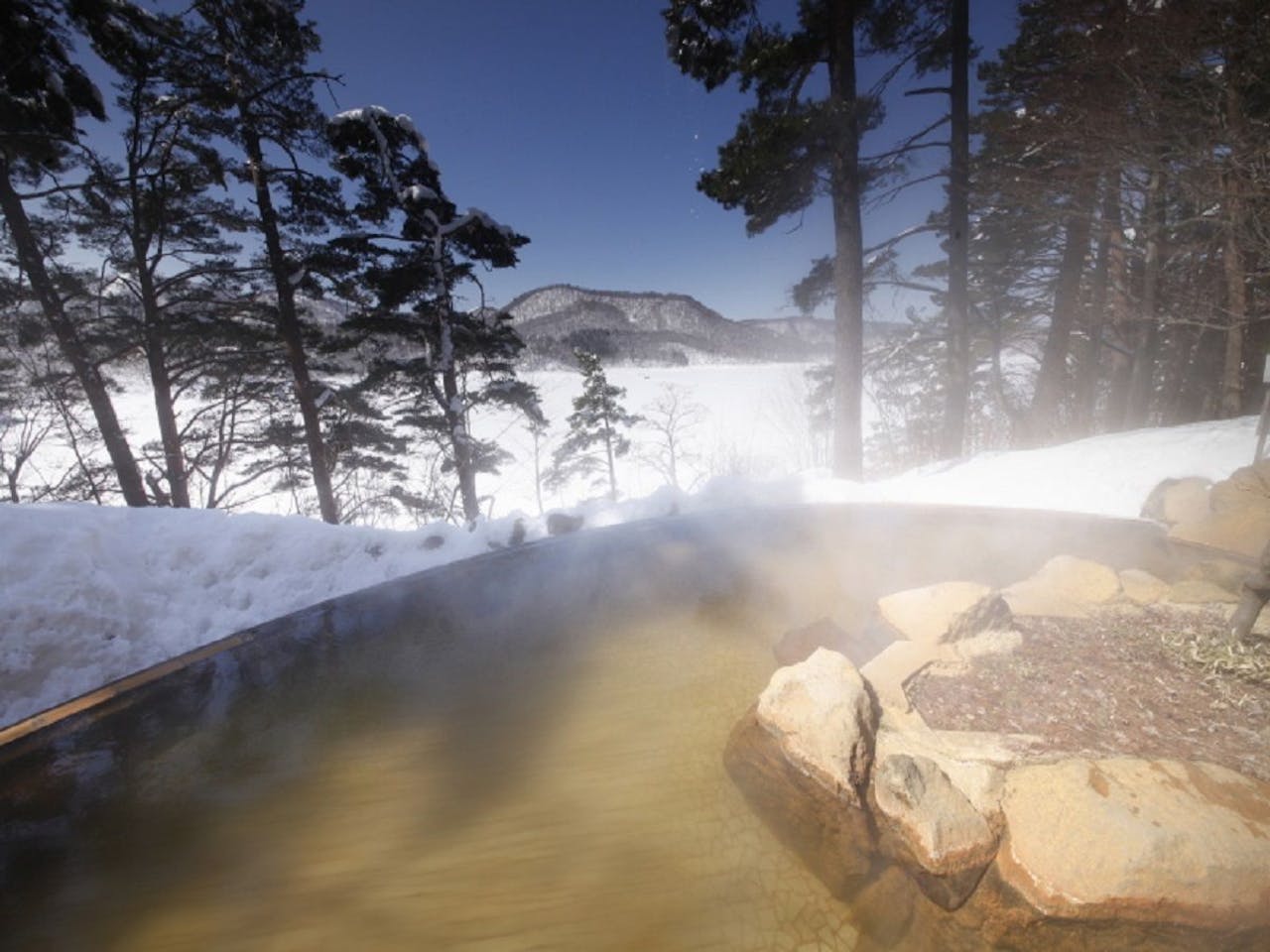 露天風呂：冬