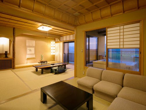 特別室　由布　客室