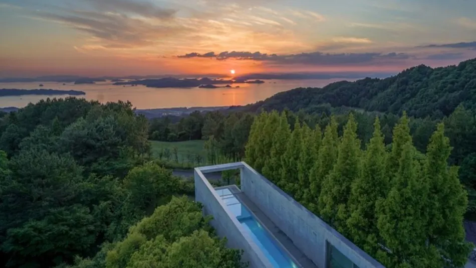 SETOUCHI RETREAT by Onko Chishin