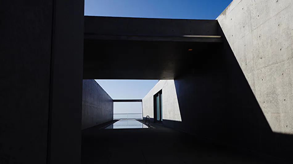 SETOUCHI RETREAT AONAGI by Onko Chishin