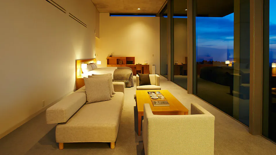 SETOUCHI RETREAT AONAGI by Onko Chishin