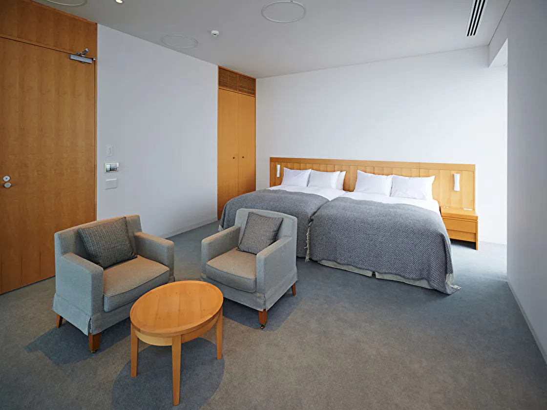 THE AONAGI Suite