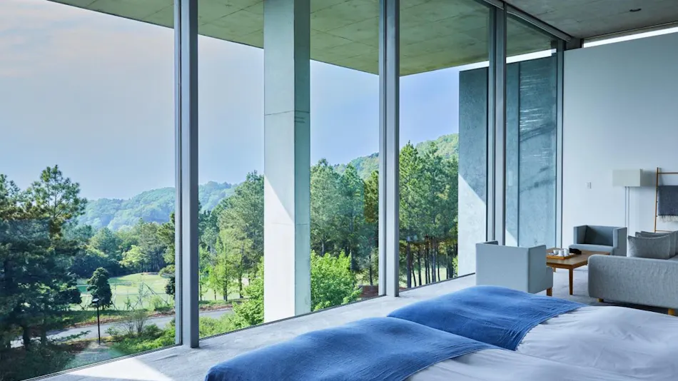 SETOUCHI RETREAT AONAGI by Onko Chishin
