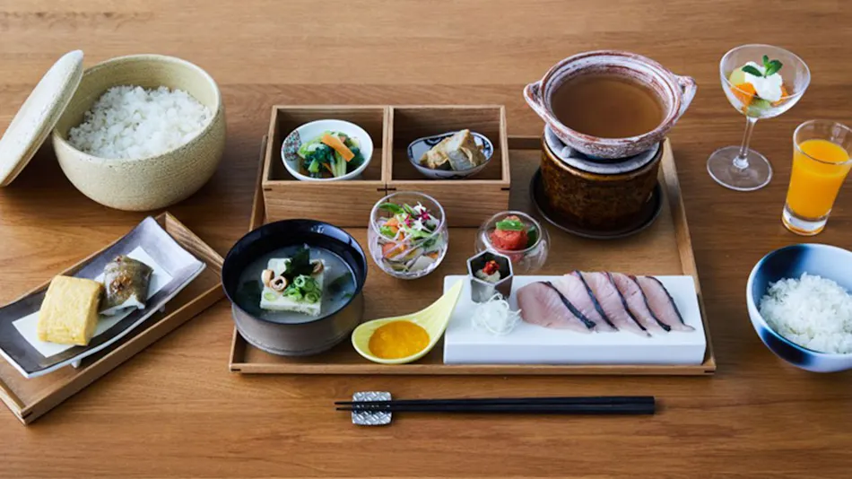 SETOUCHI RETREAT AONAGI by Onko Chishin