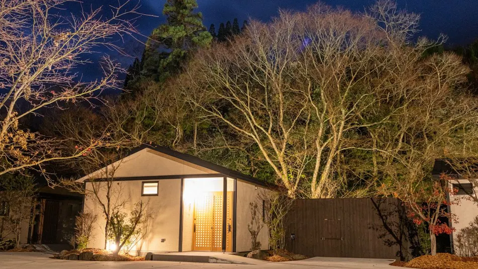 Ryokan Saikura: An Inn with Private Detached Rooms, Each Featuring an Open-Air Hot Spring Bath with Free-Flowing Spring Water