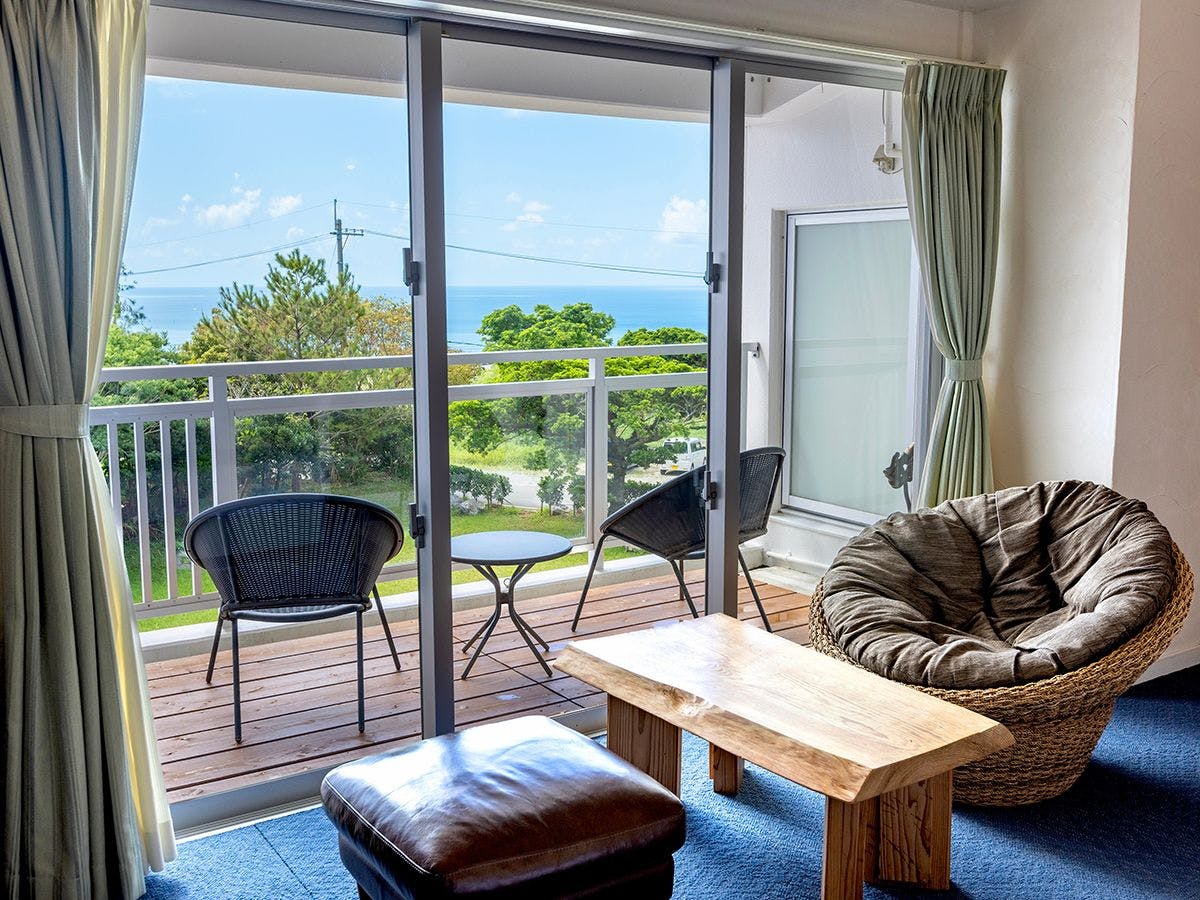 ホテル星のテラスもとぶ山里