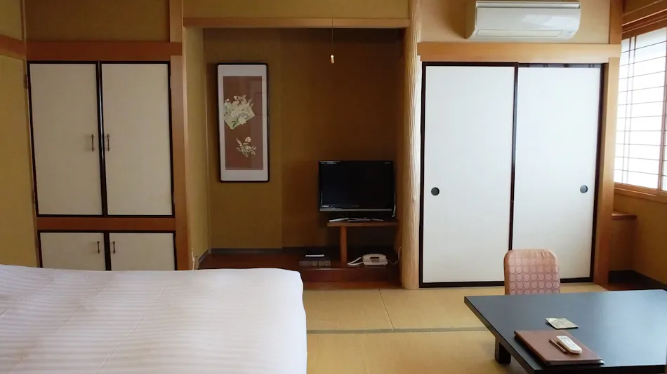 Kanazawa Yuyaruru Saisai