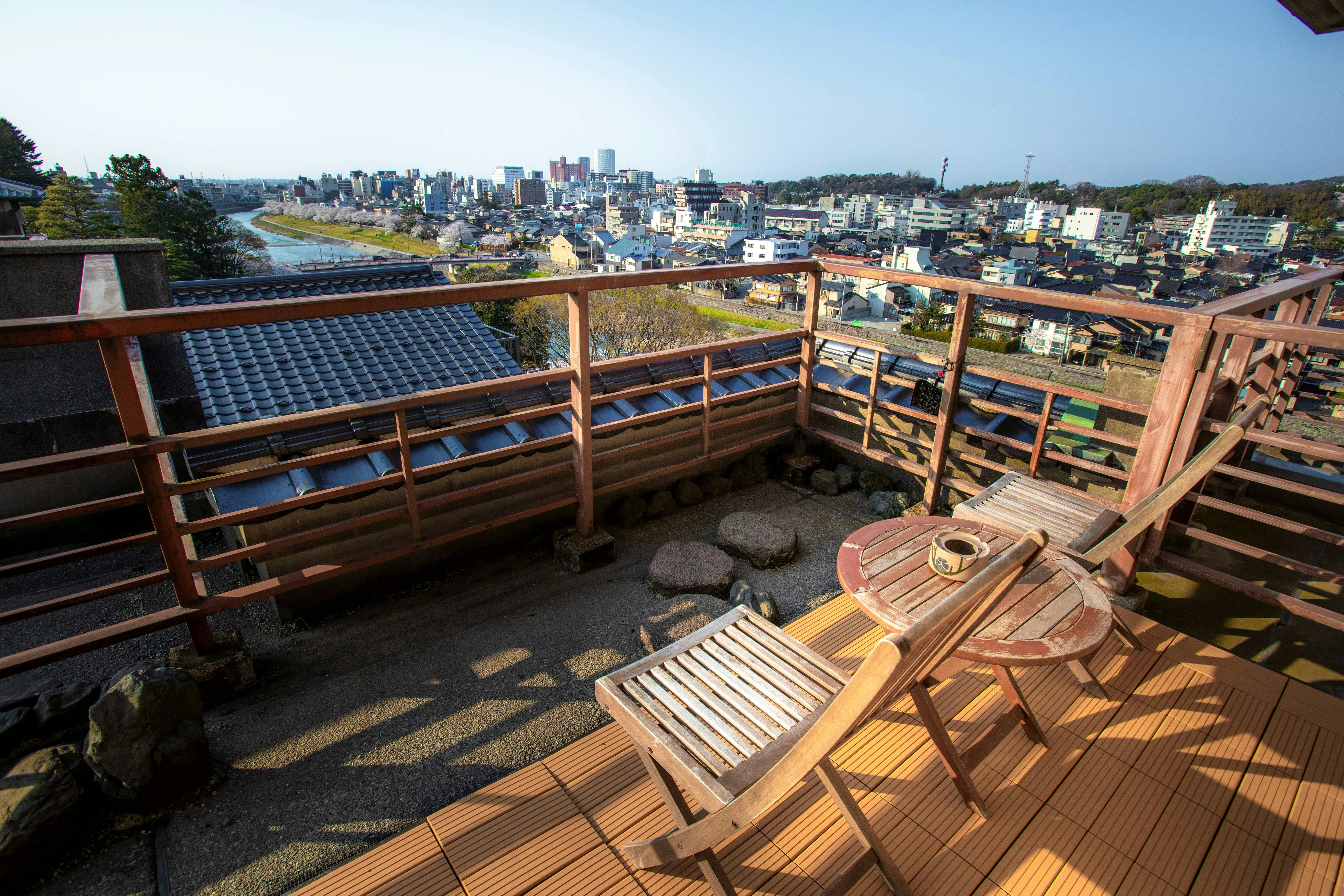 【スタンダード・和室10畳「医王」】