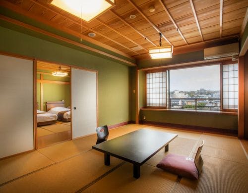 【ジュニアスイート・「臙脂」75平米】