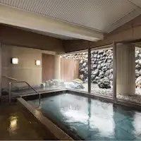 น้ำพุร้อนห้องอาบน้ำขนาดใหญ่