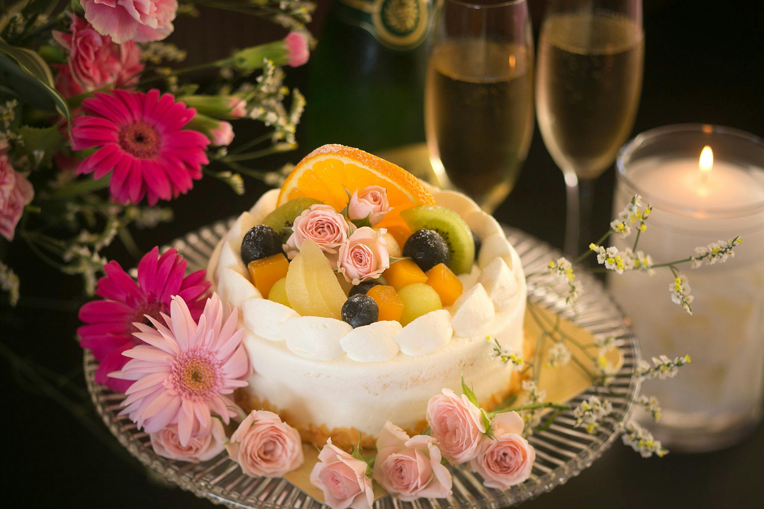 【記念日ホールケーキ】