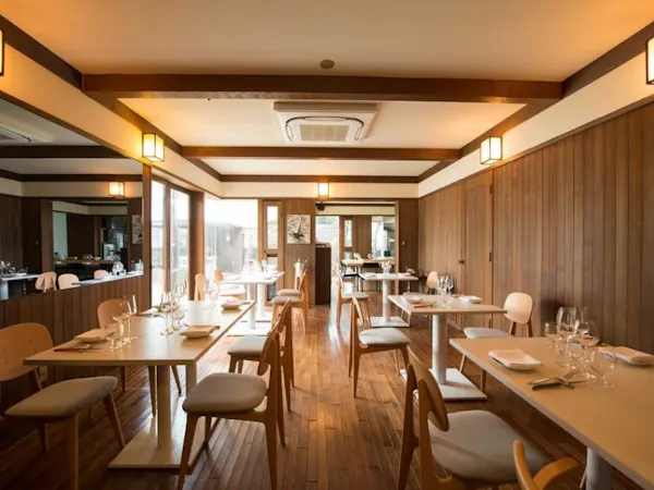【レストランディナー/夕朝食付】隠れ家創作フレンチのカジュアルディナーコース付きプラン