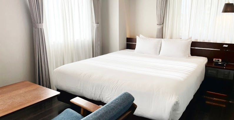 江の島ダブルルーム 2階 禁煙 江の島側 新江ノ島水族館ペア入場券付プラン 入場券1枚料金で2枚付プラン 1泊2食付 プラン Breath Hotel 一休 Com