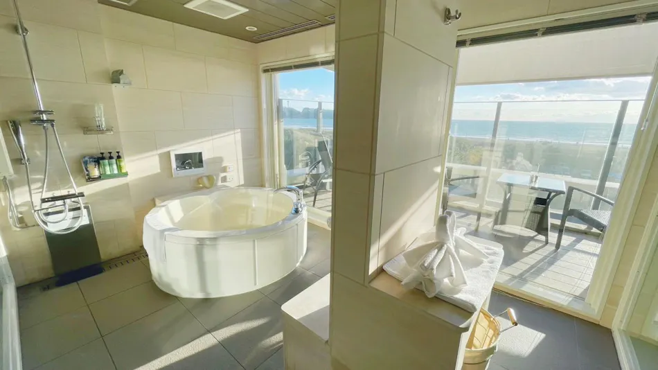 BREATH HOTEL